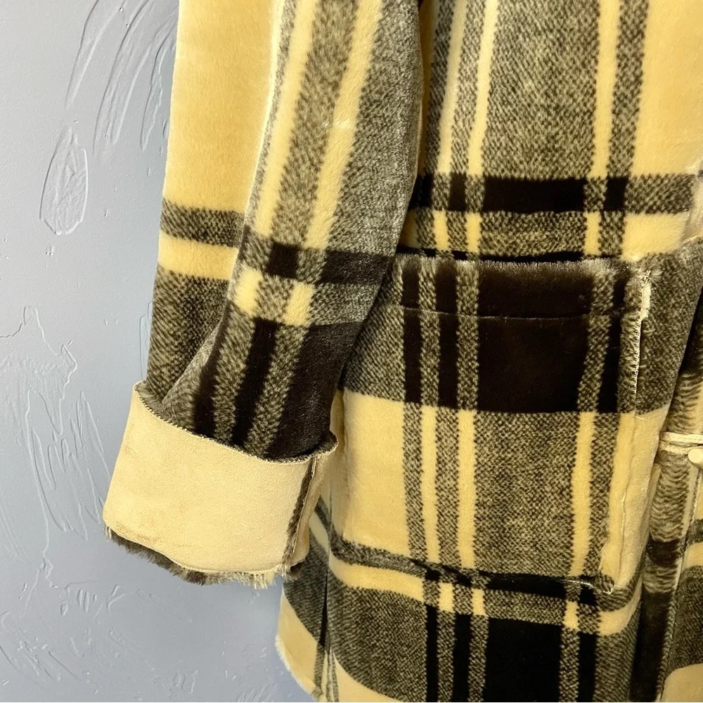 Vintage Y2K 90s Faux Suede Tan & Plaid Reversible Hooded Toggle Coat Jacket - Picture 7 of 13